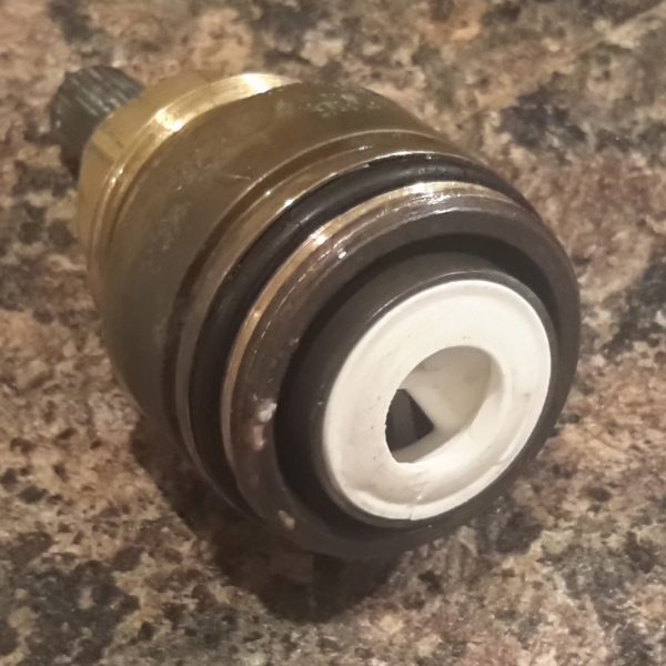 Old 2552R Valve with Brass Bush 3868R attached