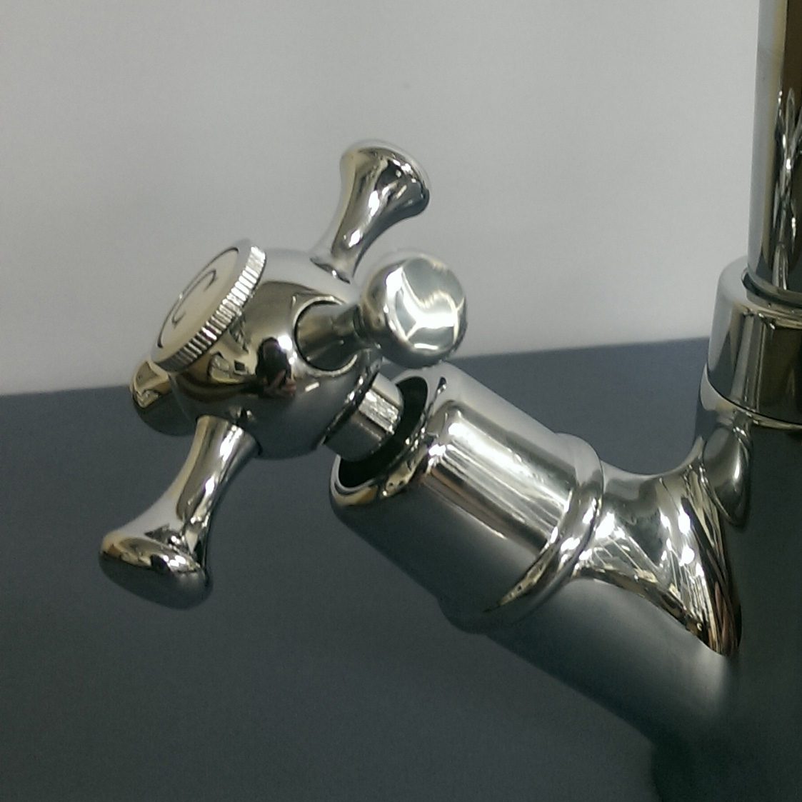 1248R tap handle detail flat tips